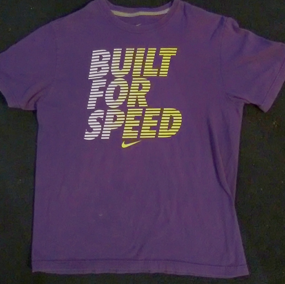 Nike built for speed running t-shirt medium